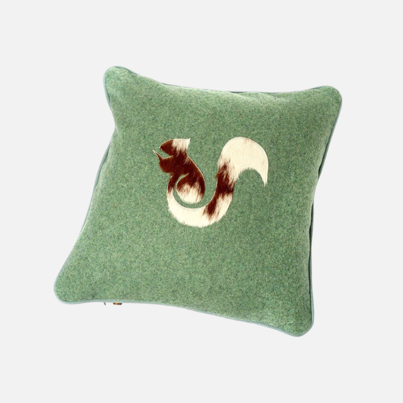 Cuscino verde con scoiattolo