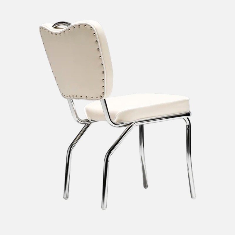 Sedia stile anni 60 in ecopelle bianca - Arredo chalet di montagna