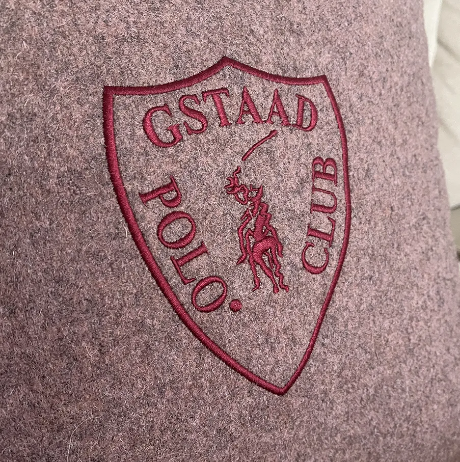 cuscino per chalet di montagna polo cavalli 45x45cm 04