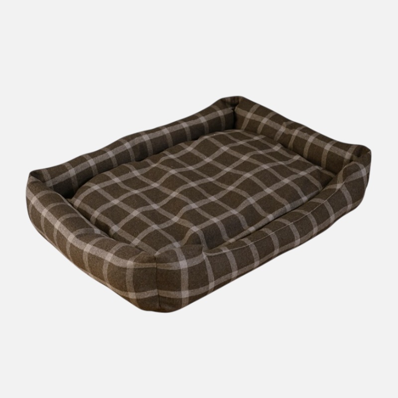 Luxury Alpine-Style Dog Bed for Large Breeds – Brown Version